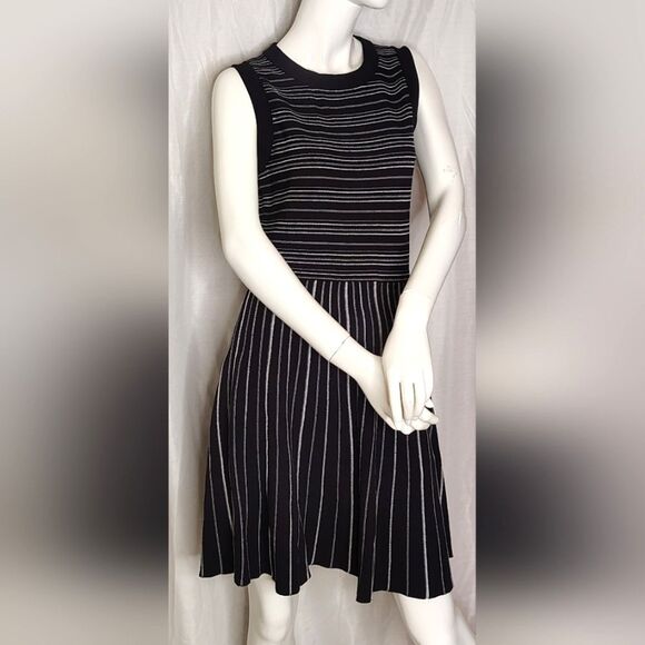 Kate spade Striped Black & White Sleeveless Dress Size Medium - Picture 7 of 13